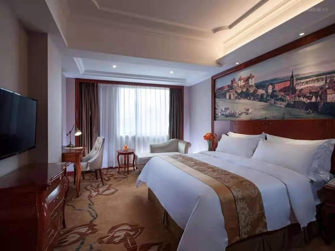 Vienna International Hotel Shaoguan Fengcailou Экстерьер фото